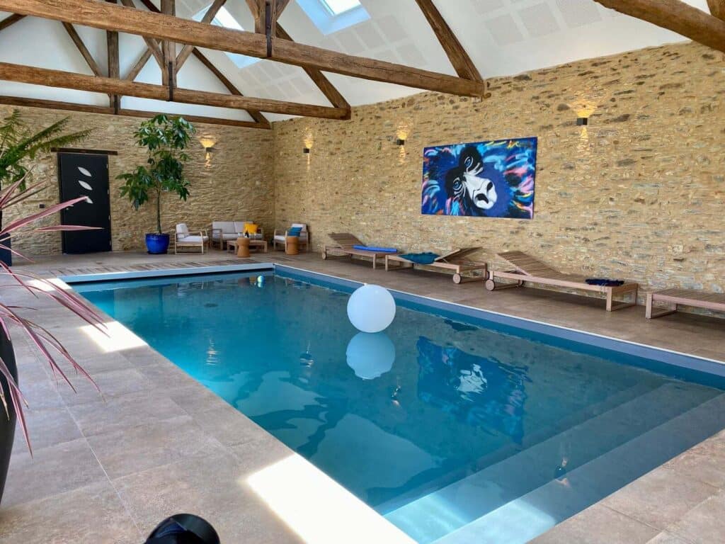 piscine intérieure